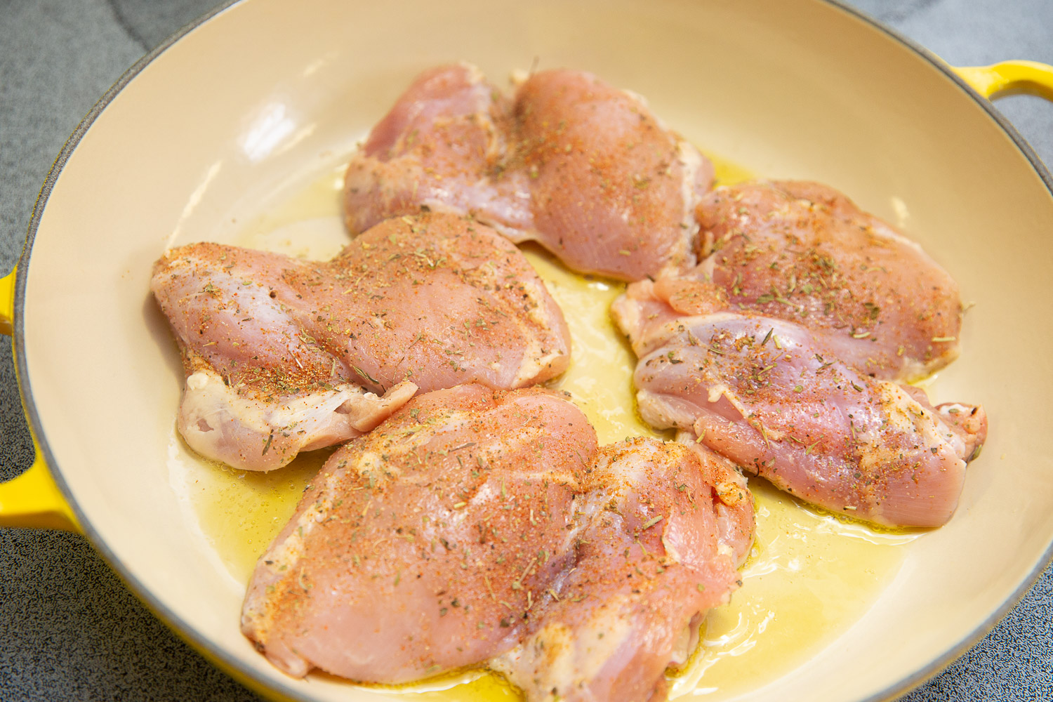 Easy Baked Boneless Chicken Thighs - Tasty Sunrise