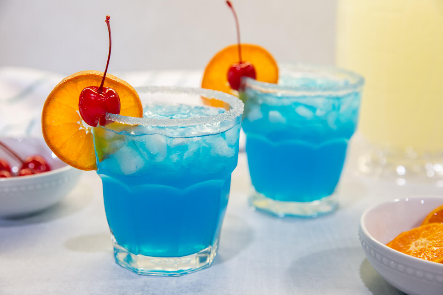 How To Make A Blue Lagoon Cocktail Tasty Sunrise 