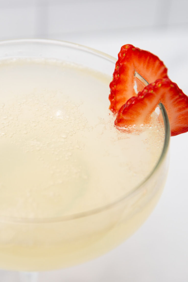 sparkling prosecco limeade